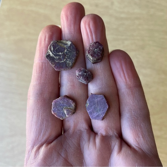 Rubies Raw Hexagonal Corundum Form Set Of 5 - Picture 5 of 12